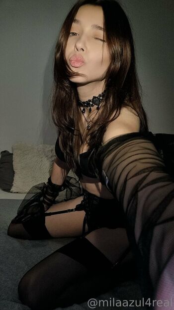 Mila Azul