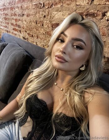 Full leaked Miladaviess private onlyfans photo