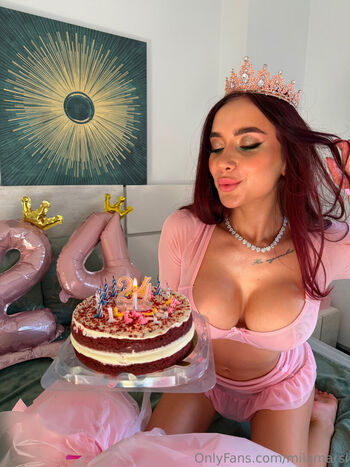 Full leaked Milamarsi mikistarmars private onlyfans photo