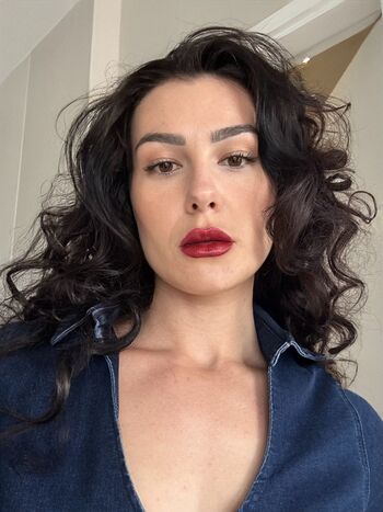Full leaked Milan bella comley private photo