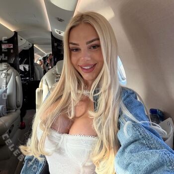 Full leaked Milaneedls page private onlyfans photo