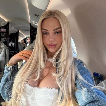 Full leaked Milaneedls page private onlyfans photo