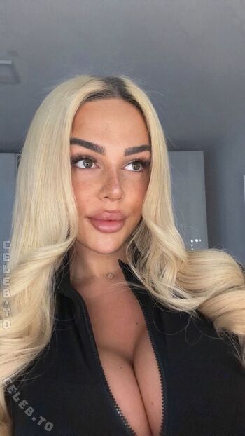 Full leaked Milaneedls private onlyfans photo