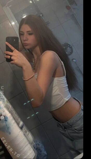 Full leaked Milaroseee private photo