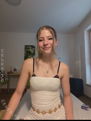 Full leaked Milaroseee private photo