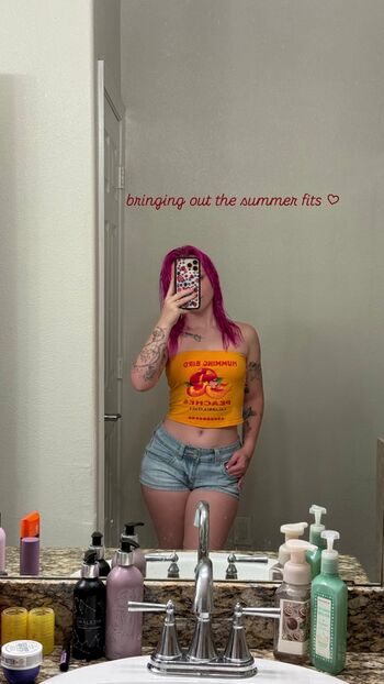 Full leaked Mildhippie page private photo