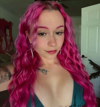 Full leaked Mildhippie page private photo