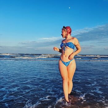 Full leaked Mildhippie private photo