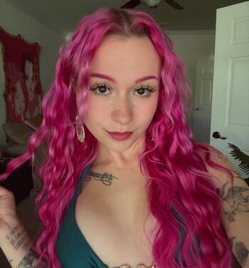 Full leaked Mildhippie private photo