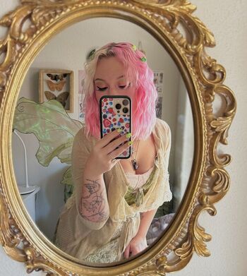 Full leaked Mildhippie private photo