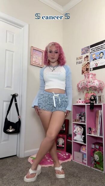 Full leaked Mildhippie private photo
