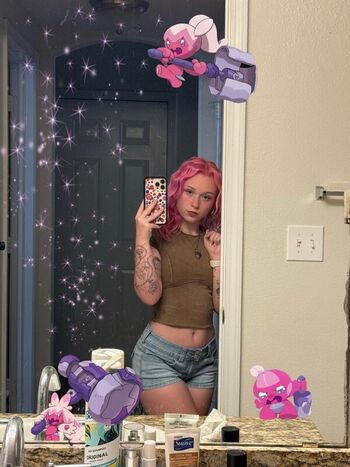 Full leaked Mildhippie private photo