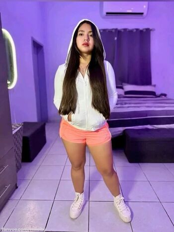 Full leaked Mileiby private onlyfans photo