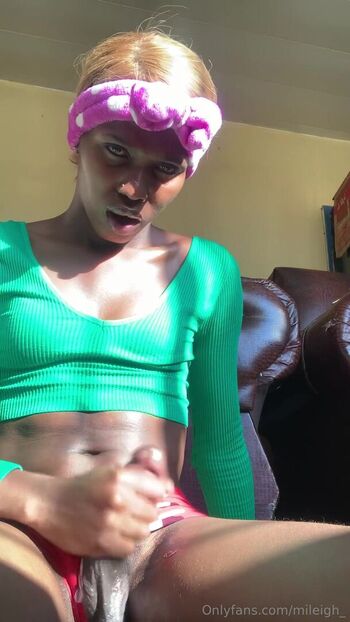Full leaked Mileighx private photo
