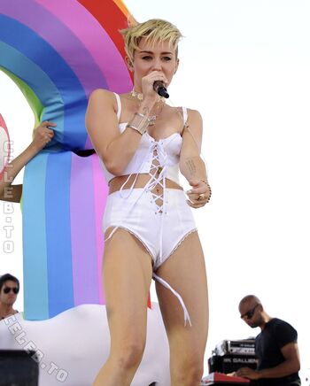 Full leaked Miley cyrus page private onlyfans photo