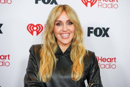 Full leaked Miley cyrus page private onlyfans photo