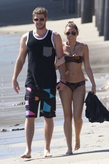 Full leaked Miley cyrus private onlyfans photo