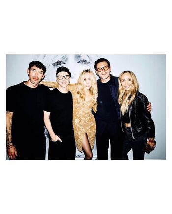 Full leaked Miley cyrus page private photo