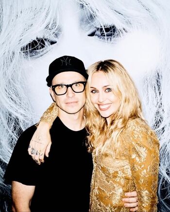 Full leaked Miley cyrus page private photo