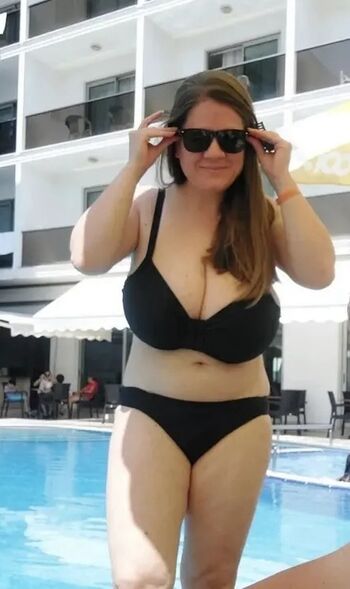 Full leaked Milikkashad private onlyfans photo