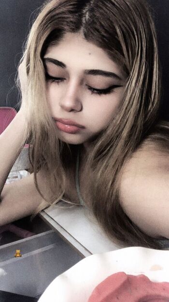Full leaked Milipetite private photo