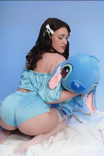 Full leaked Milkahot private photo