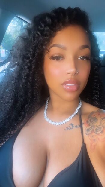 Full leaked Milkchaike private onlyfans photo