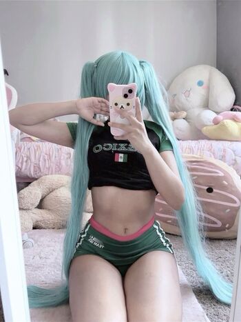 Full leaked Milkiewaifu private photo