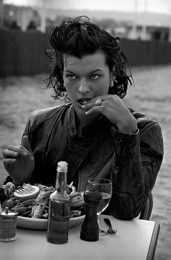 Full leaked Milla jovovich private photo