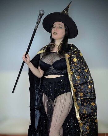 Full leaked Millenial plum private onlyfans photo