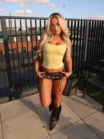 Full leaked Milli tansley private photo