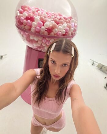 Full leaked Millie bobby brown page private photo