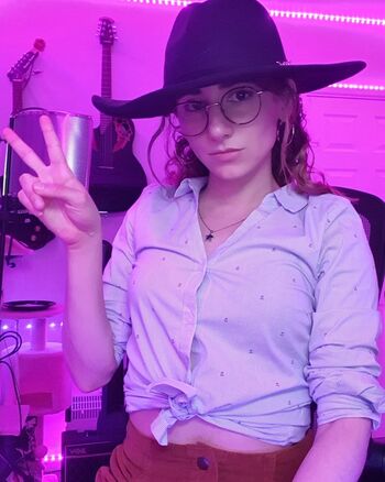 Full leaked Millie mochis private photo