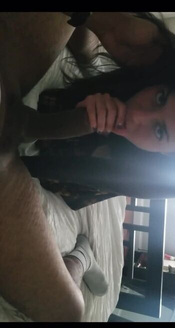 Full leaked Millieebunny private photo