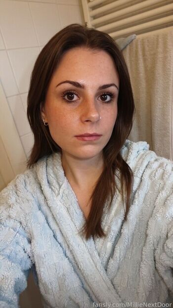 Full leaked Millienextdoor private photo