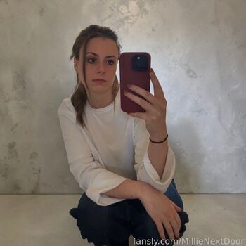 Full leaked Millienextdoor private photo