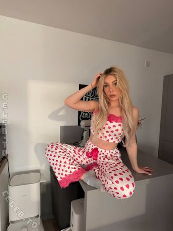 Full leaked Milschbaum page private onlyfans photo