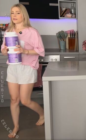 Full leaked Milschbaum page private onlyfans photo