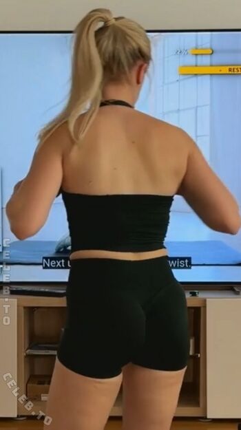 Full leaked Milschbaum page private onlyfans photo