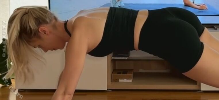 Full leaked Milschbaum page private onlyfans photo