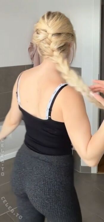 Full leaked Milschbaum private photo