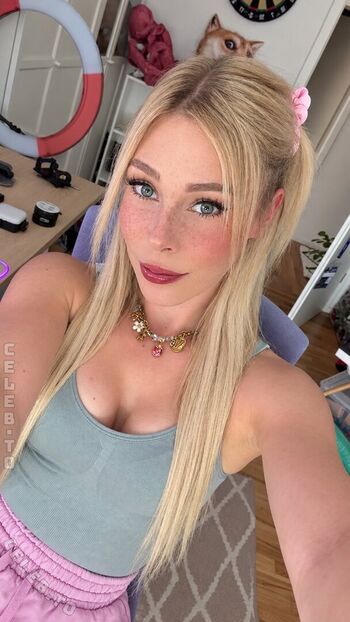 Full leaked Milschbaum private photo