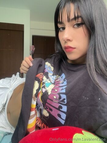 Full leaked Mimicake private photo