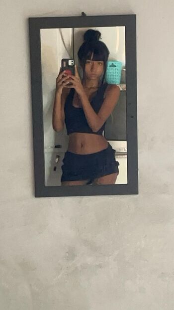 Full leaked Mimiesquisitinha private onlyfans photo