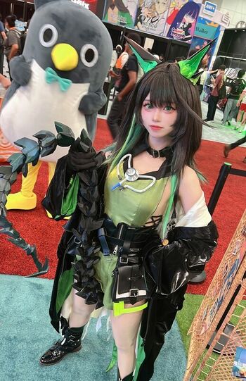 min_cosplay