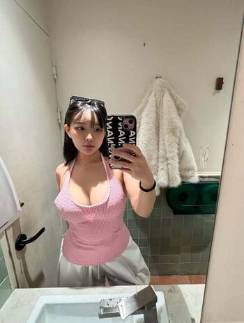 Full leaked Min j k private onlyfans photo