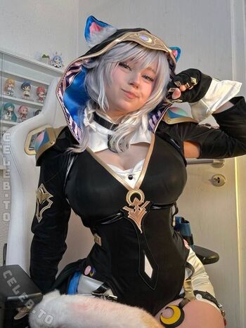 Full leaked Mina min page private onlyfans photo