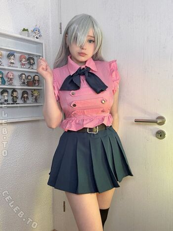 Full leaked Mina min page private onlyfans photo