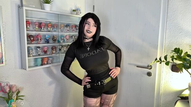 Full leaked Mina min private photo