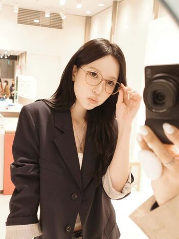 Full leaked Mina myoi page private photo